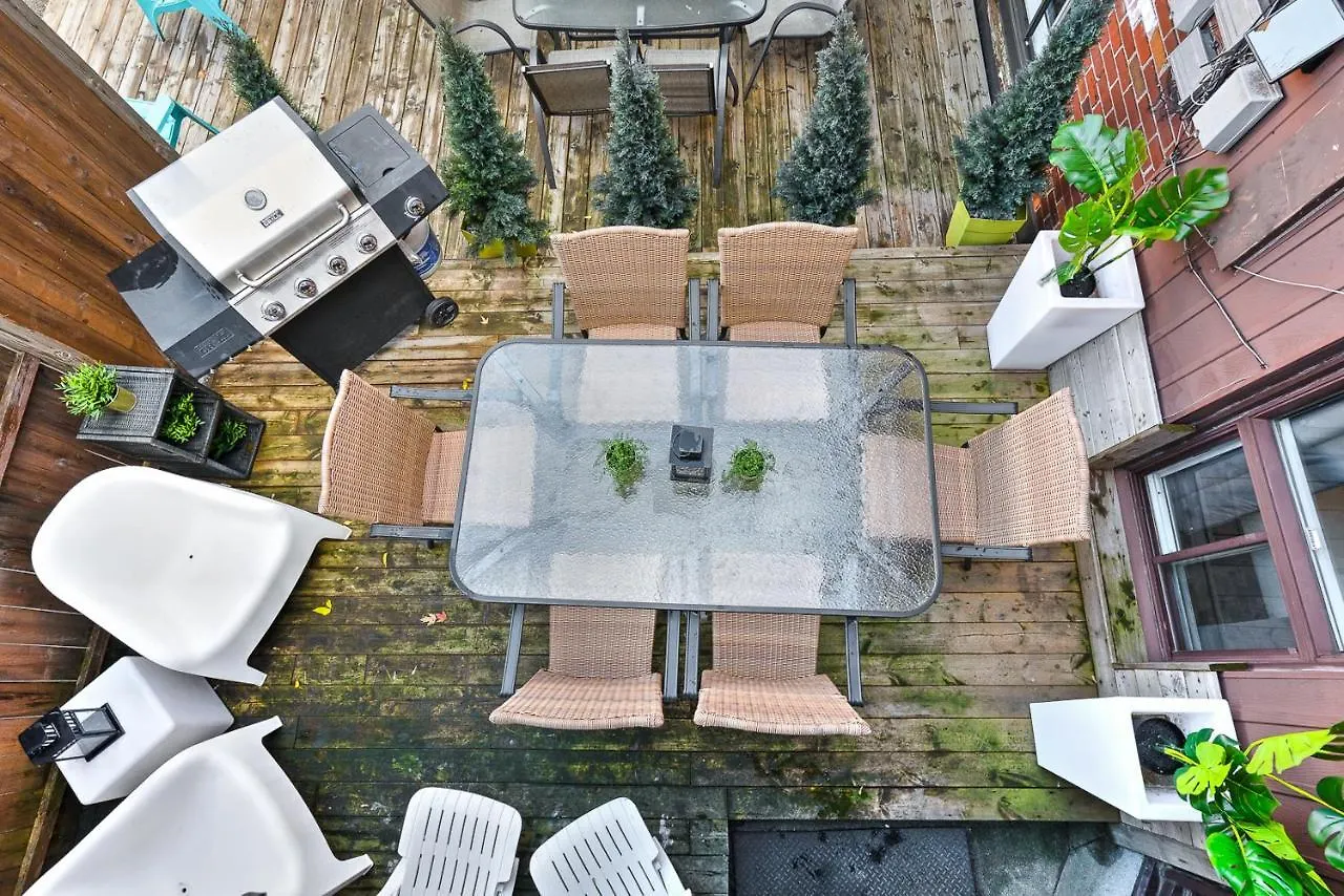 Liv Mtl Avenue Aparthotel Montreal