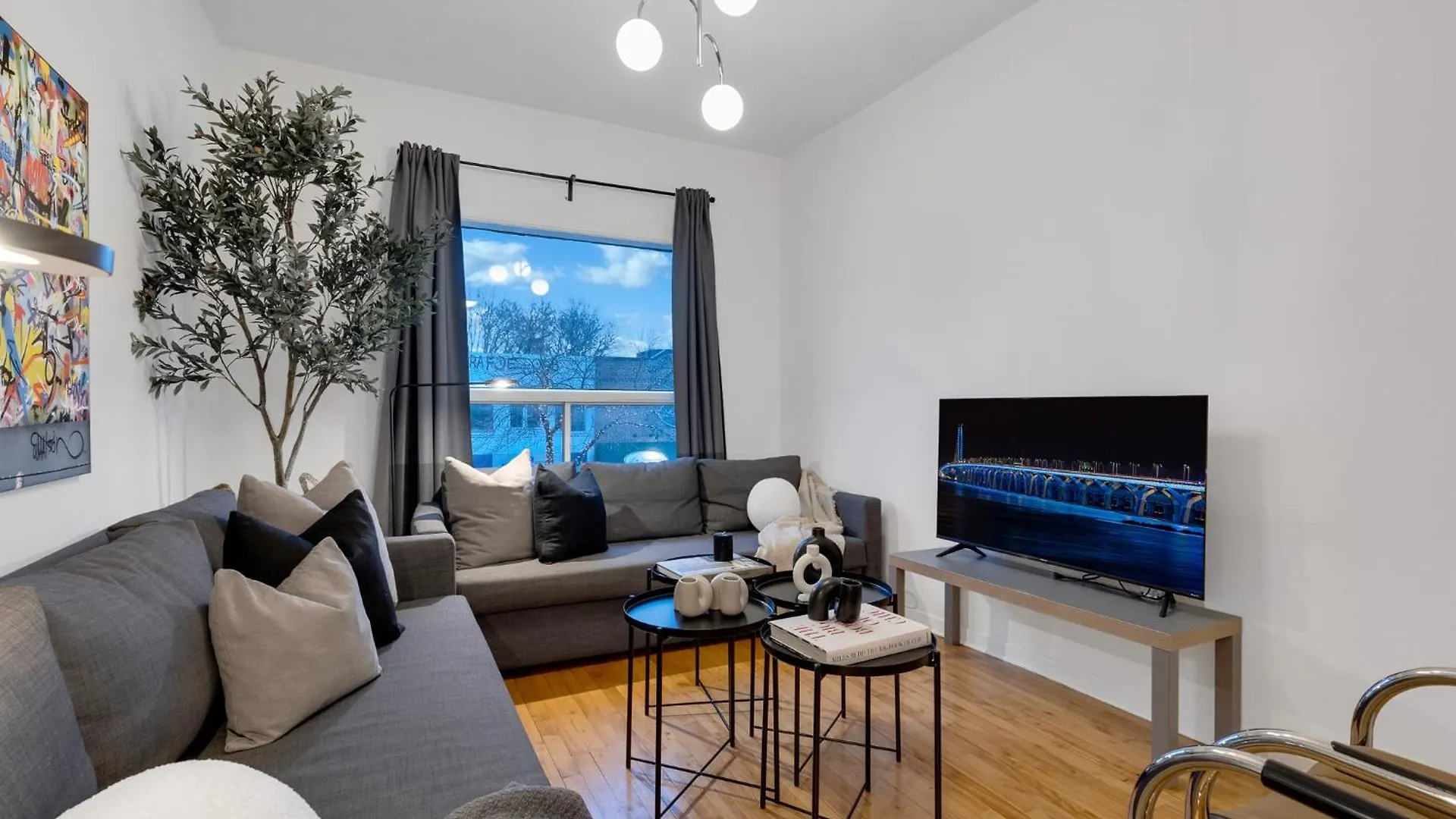 Liv Mtl Avenue Aparthotel Montreal