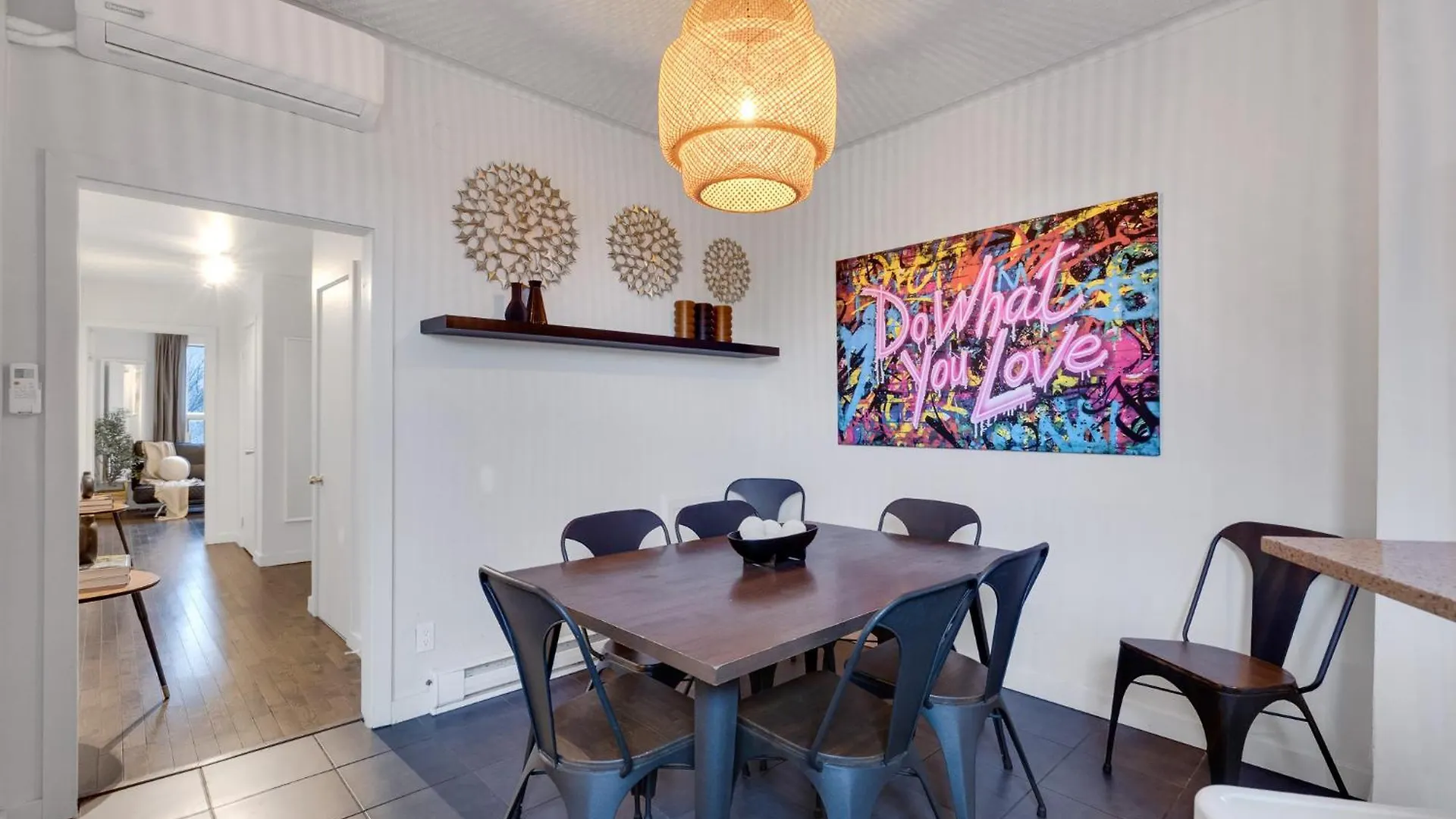 Liv Mtl Avenue Aparthotel Montreal Canada