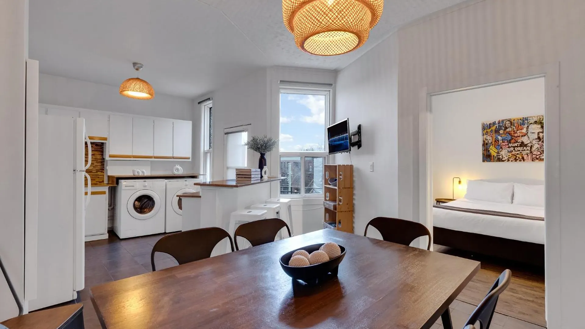 Liv Mtl Avenue Aparthotel Montreal